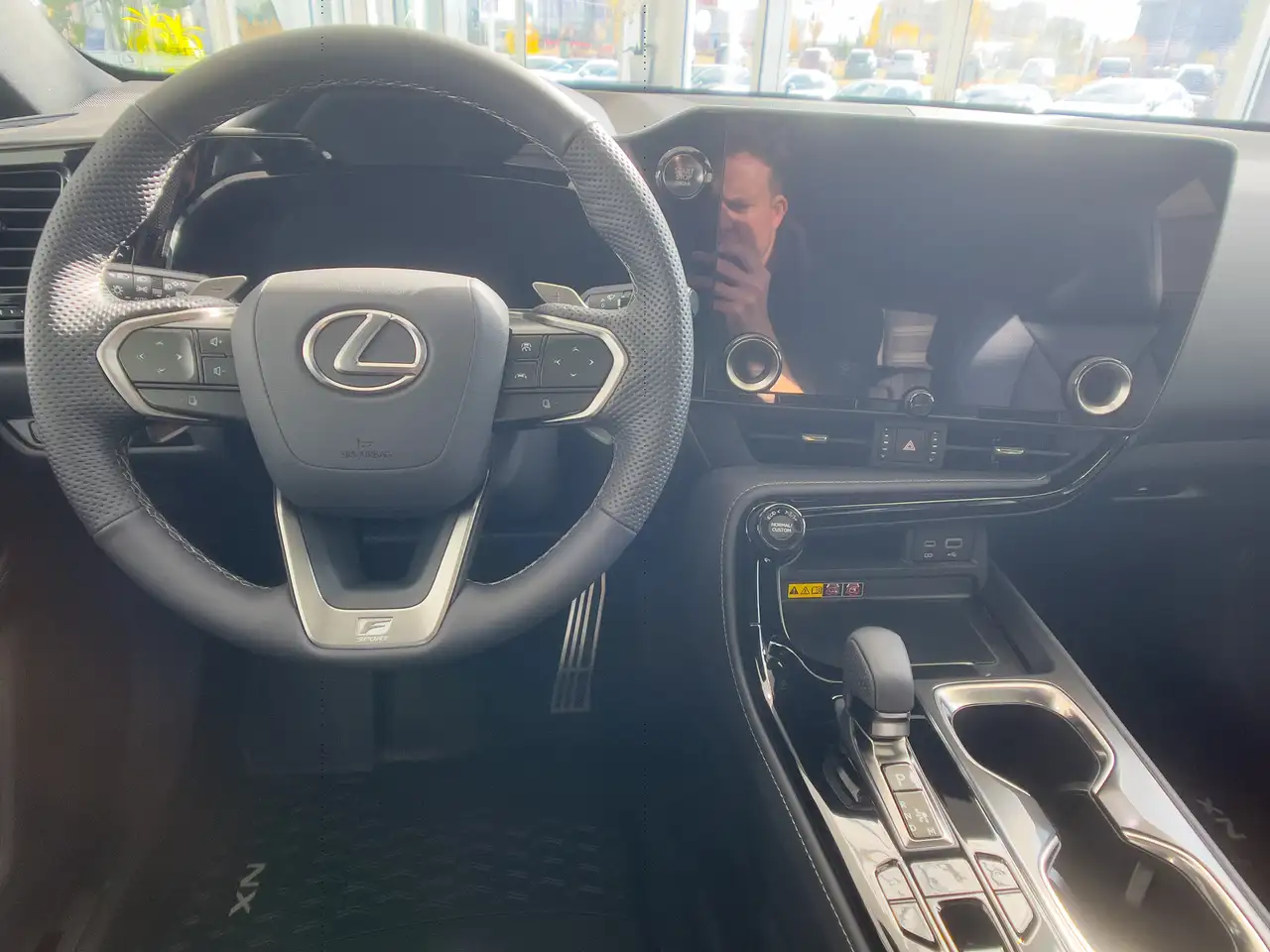 Lexus NX снимка Lexus NX