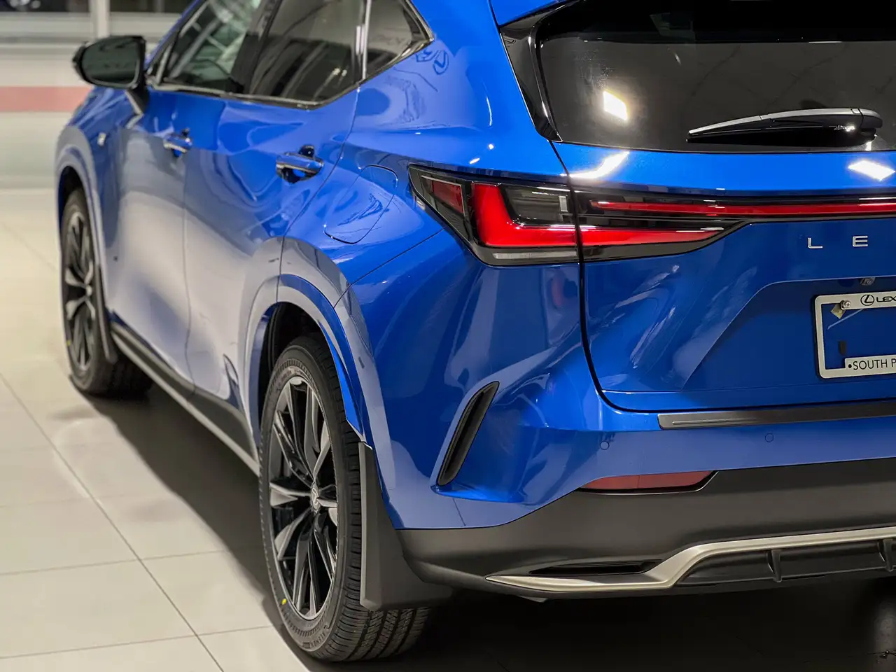 Lexus NX снимка Lexus NX