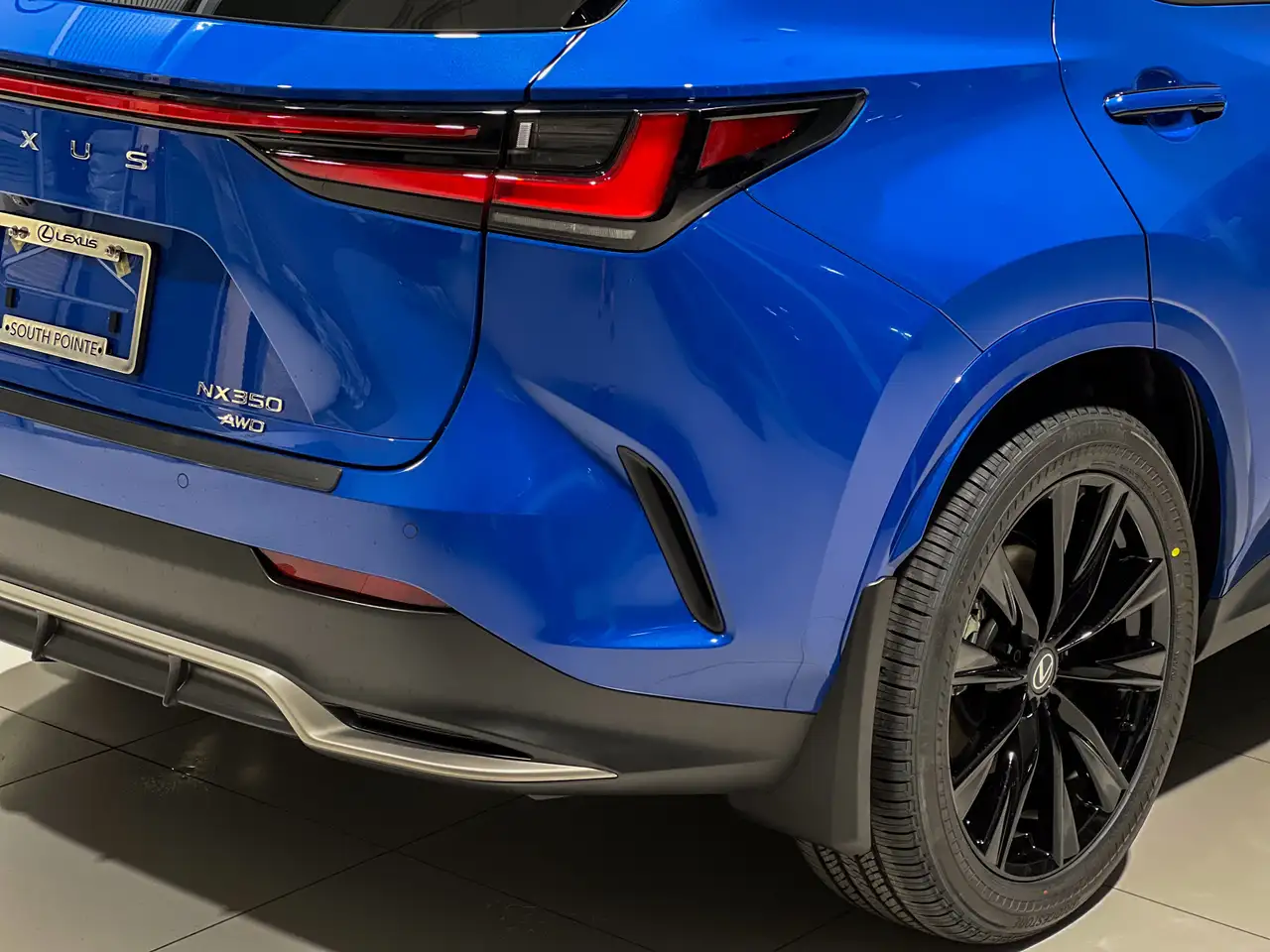 Lexus NX снимка Lexus NX