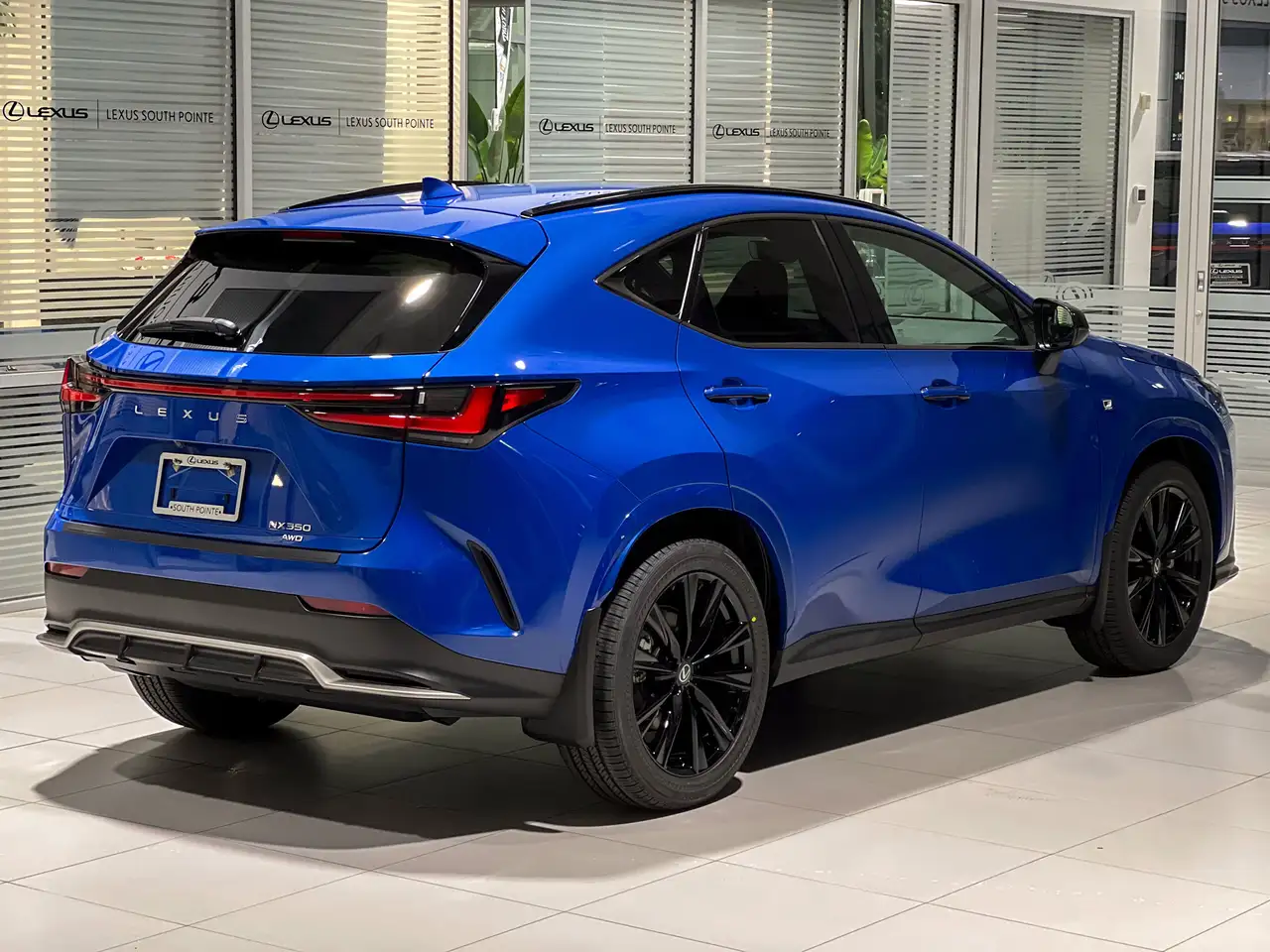 Lexus NX снимка Lexus NX