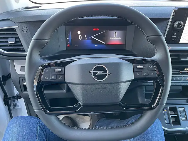 Opel Zafira 2,2 Diesel XL GS Aut. Ansicht 25