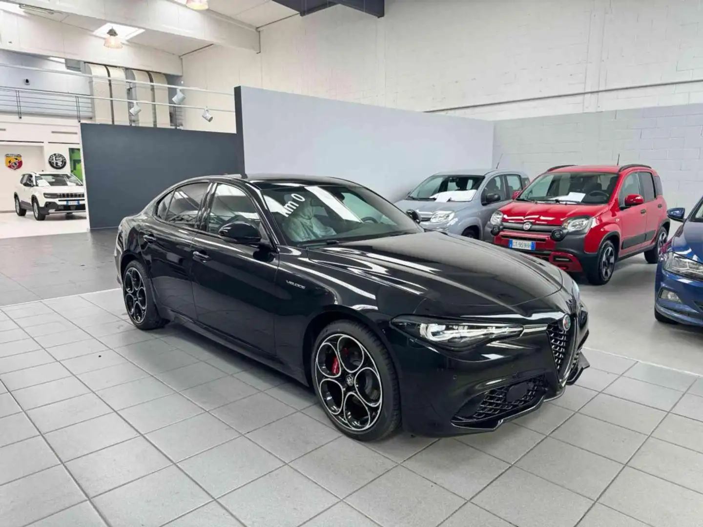 Alfa Romeo Giulia 2.2 Turbodiesel 210 CV AT8 AWD Q4 Veloce Černá - 1