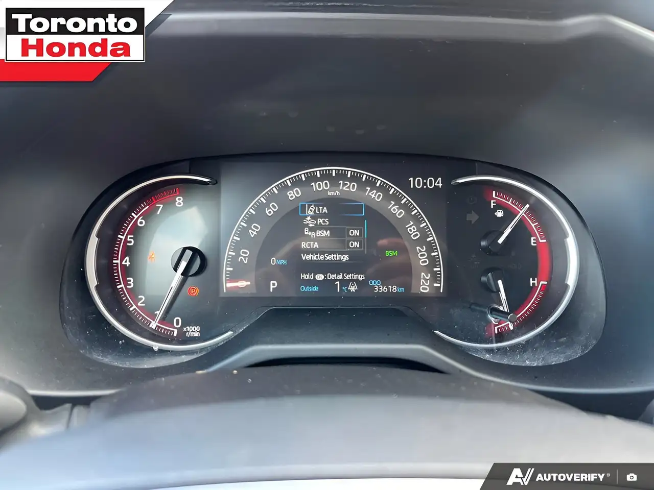 Toyota RAV 4 снимка Toyota RAV 4