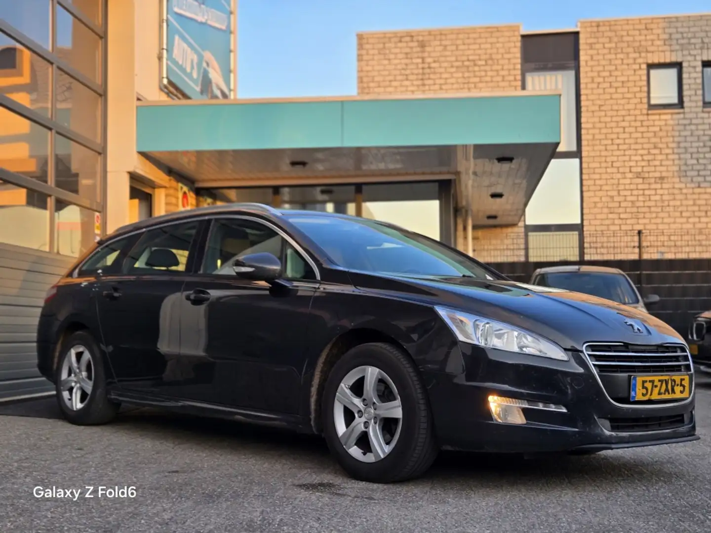 Peugeot 508 SW 1.6 e-HDi Blue L.Ex. Grijs - 2