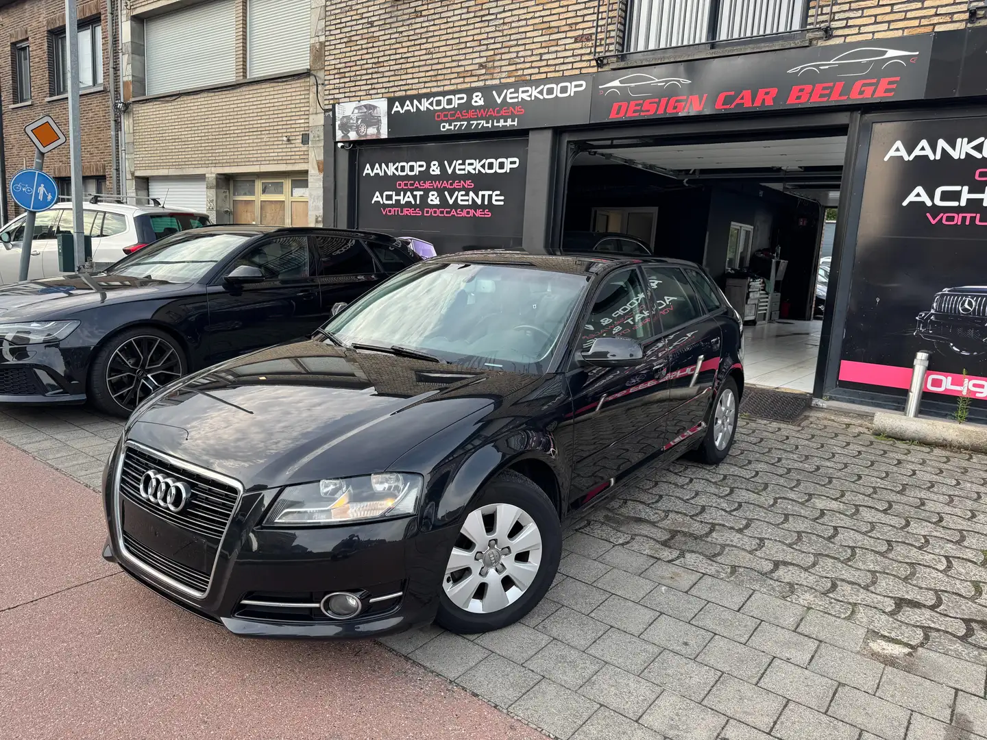 Audi A3 A3 Sportback 1.6 TDi Ambiente 112000km Noir - 1
