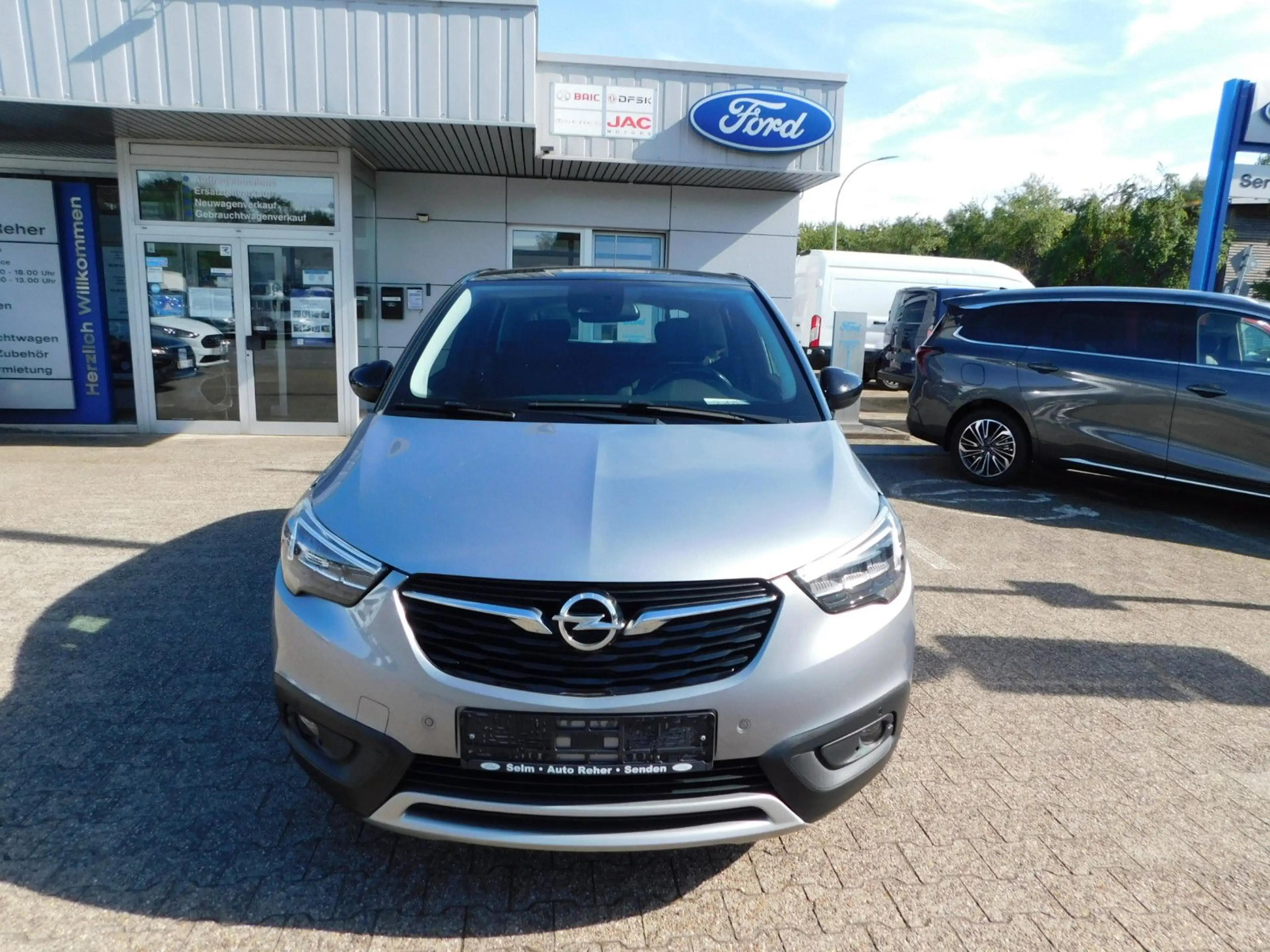 Opel Crossland X INNOVATION — photo 2