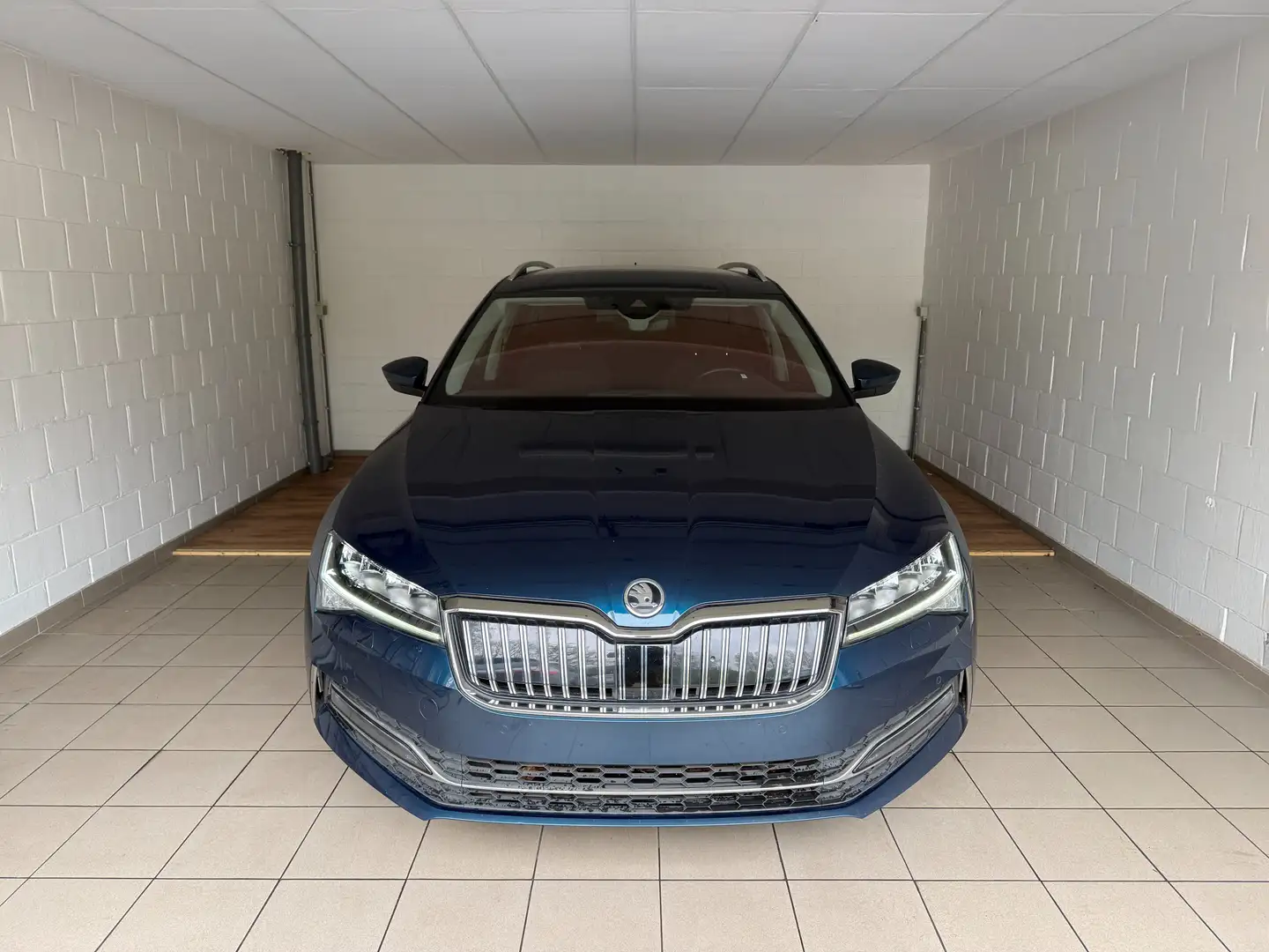 Skoda Superb SW 1.4 PHEV Style DSG * FULL OPTIONS * 12 GARANTIE Bleu - 2