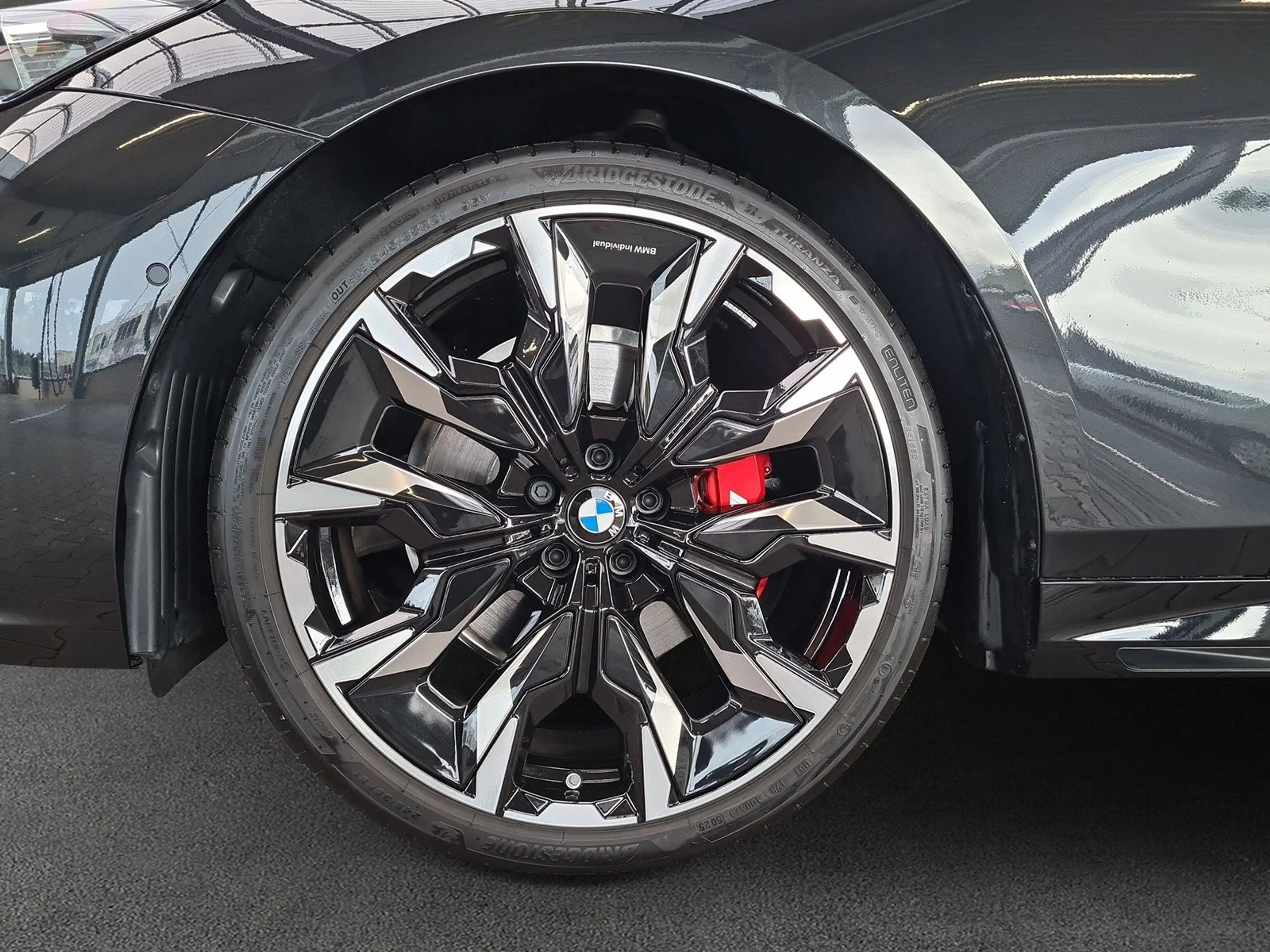 BMW 520 d xDrive Touring M-Sport Pro AHK Pano Head-Up uvm. — photo 6