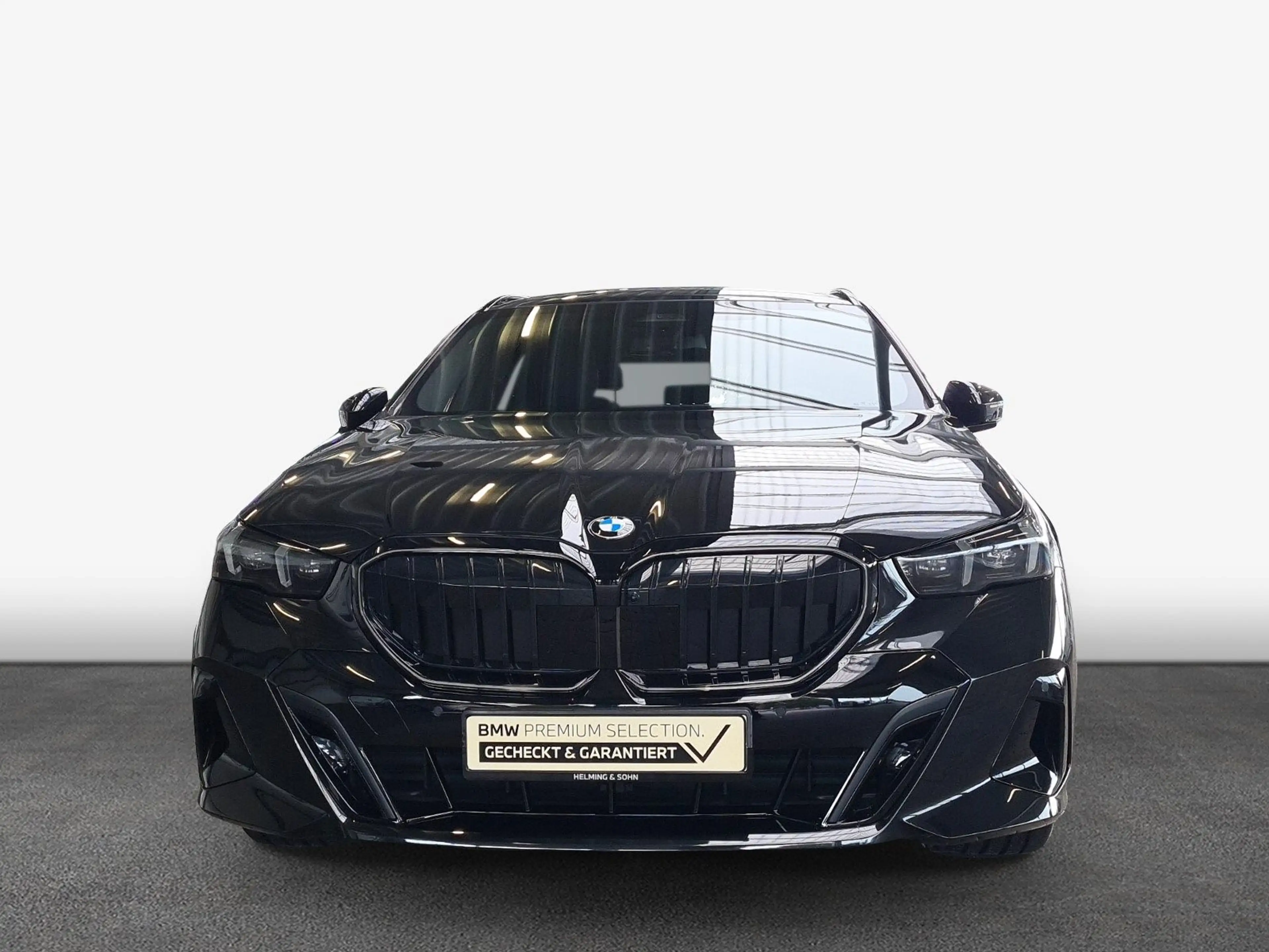 BMW 520 d xDrive Touring M-Sport Pro AHK Pano Head-Up uvm. — photo 4