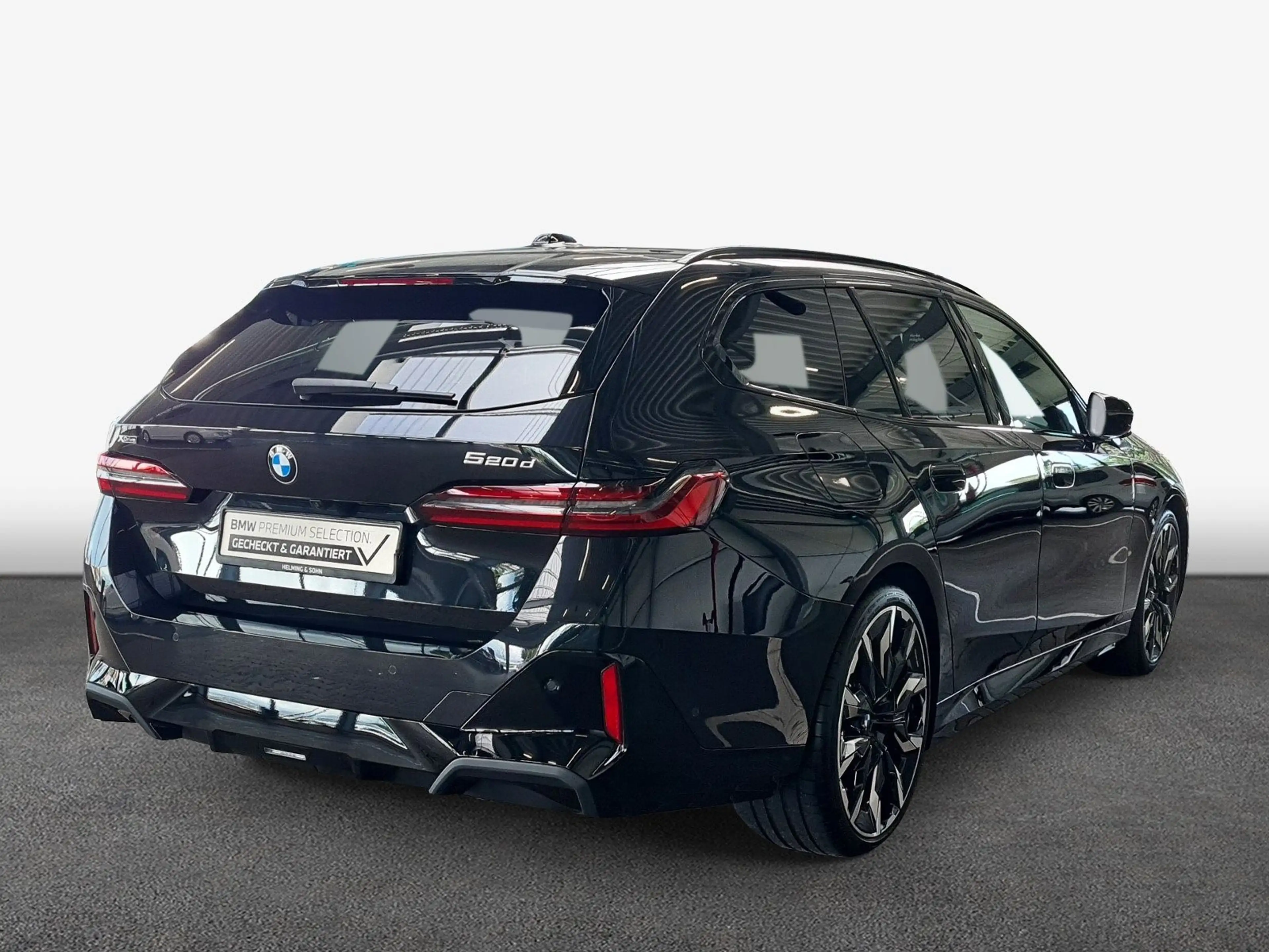 BMW 520 d xDrive Touring M-Sport Pro AHK Pano Head-Up uvm. — photo 2