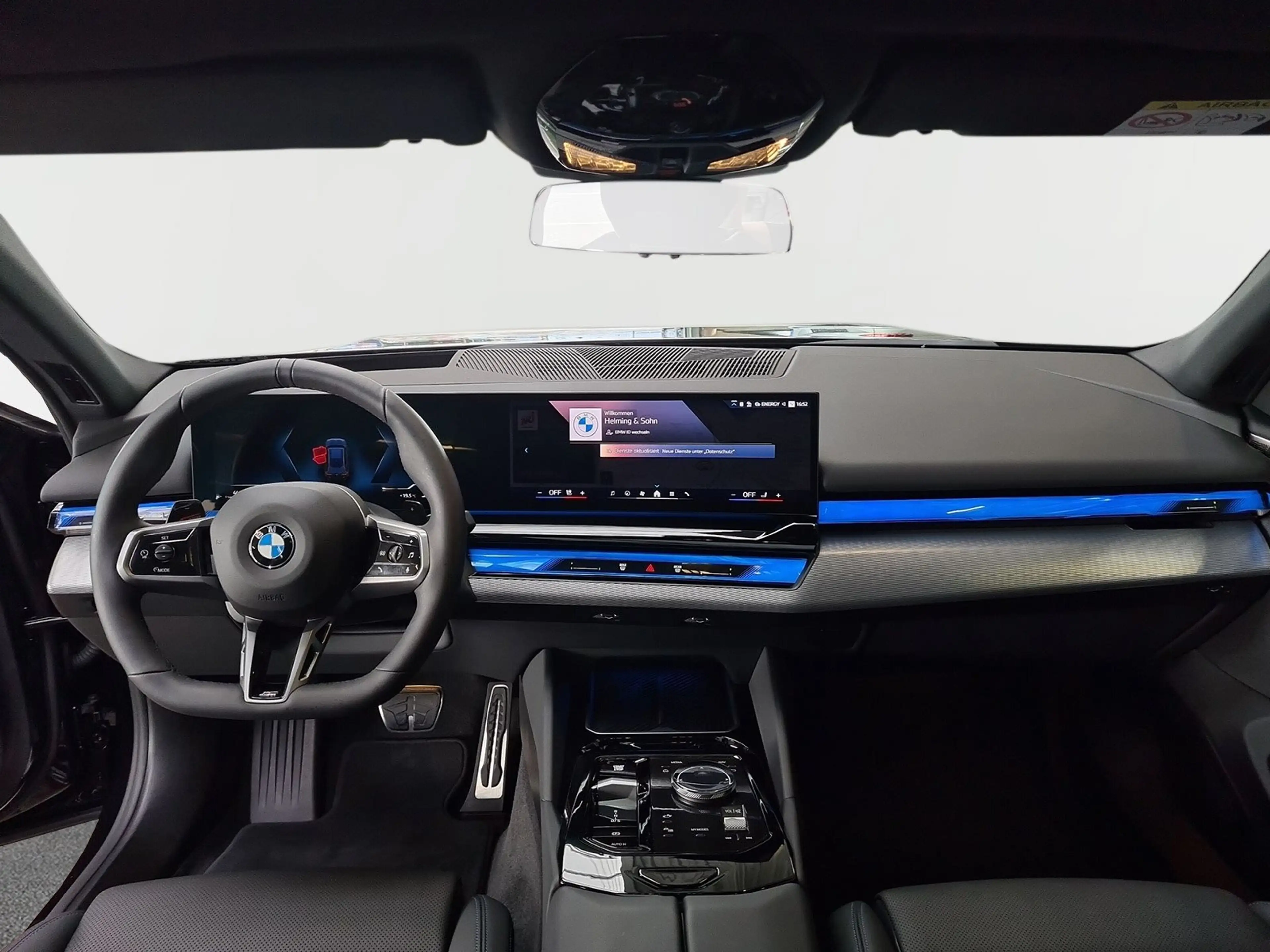 BMW 520 d xDrive Touring M-Sport Pro AHK Pano Head-Up uvm. — photo 7