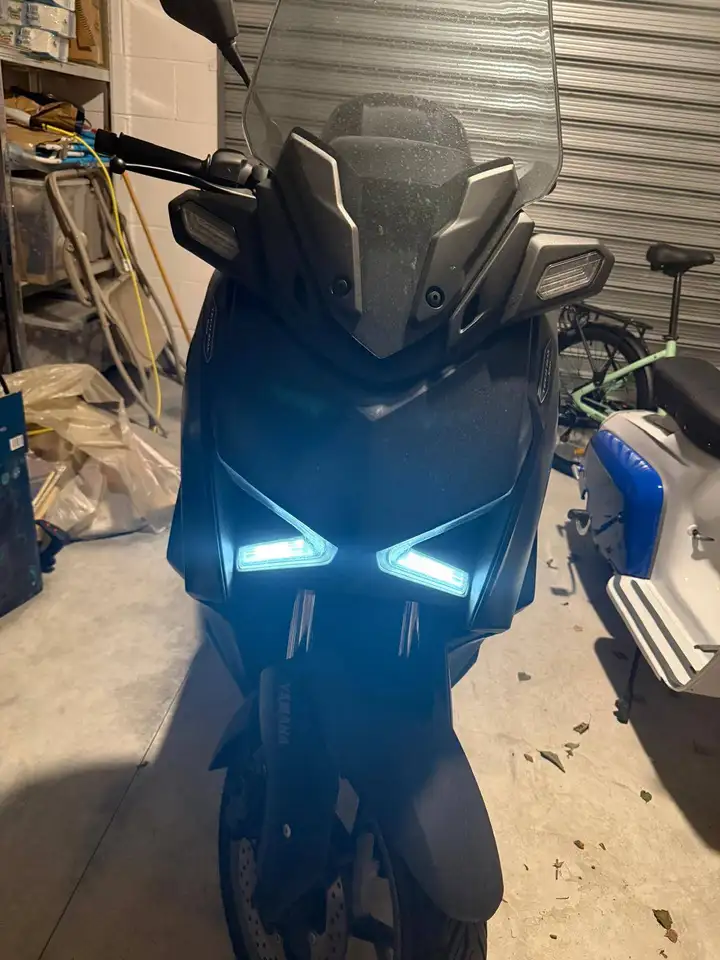 Yamaha X-Max 300
