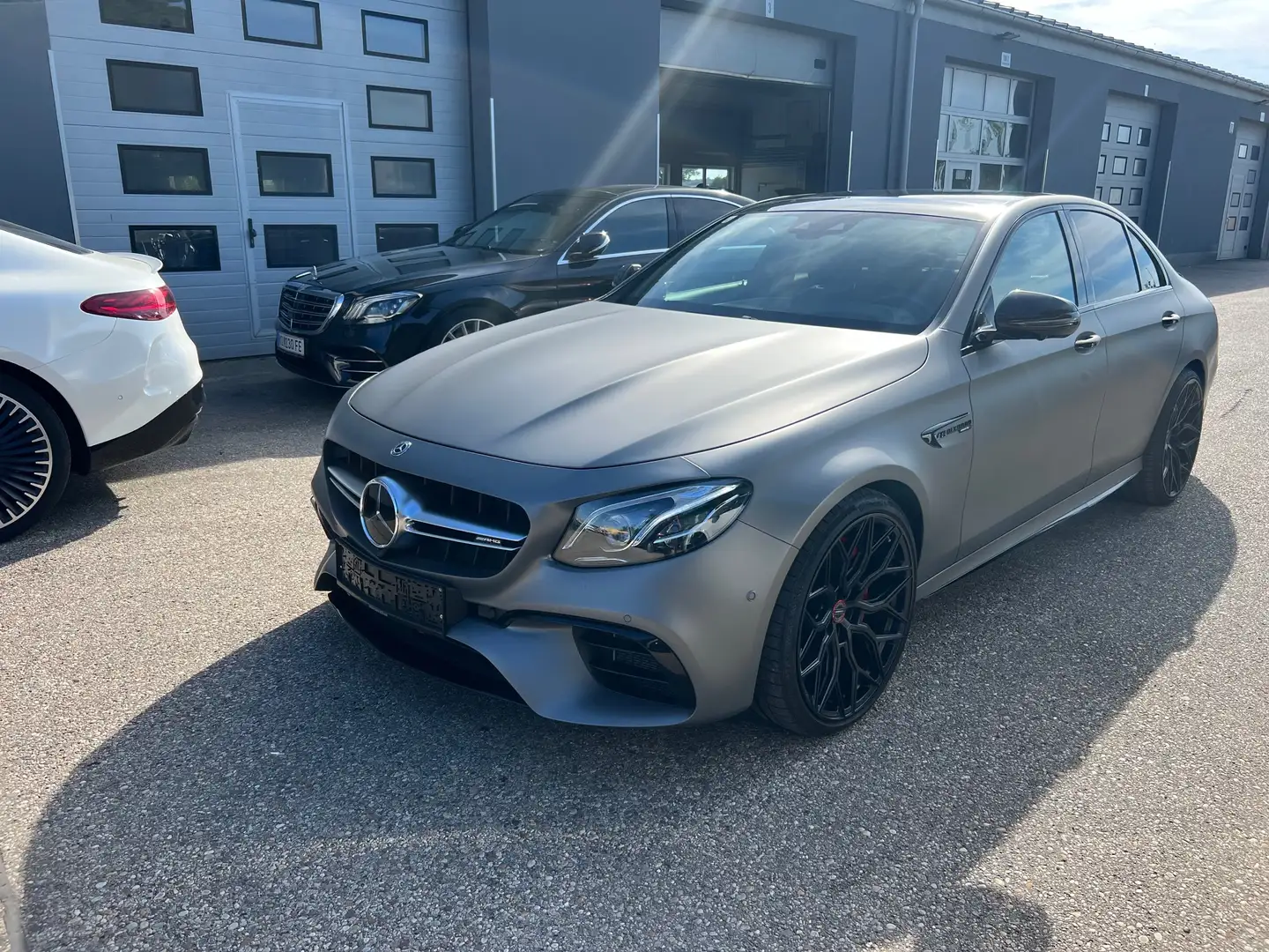 Mercedes-Benz E 63 AMG 63 S Schwarz - 1