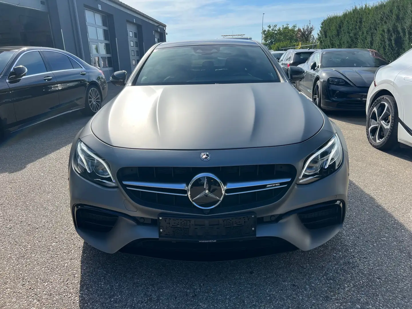Mercedes-Benz E 63 AMG 63 S Schwarz - 2