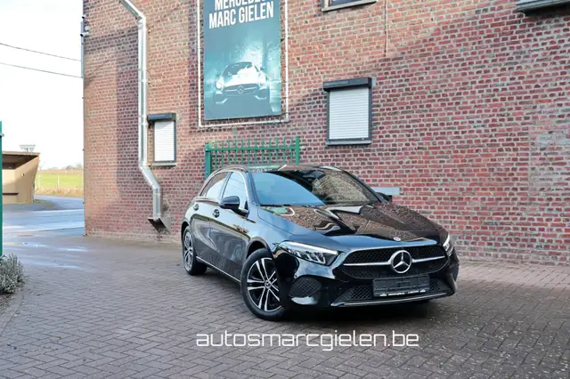 Mercedes-Benz A 180 A 180 Automatic Mild Hybride Urban, Camera, Leder,