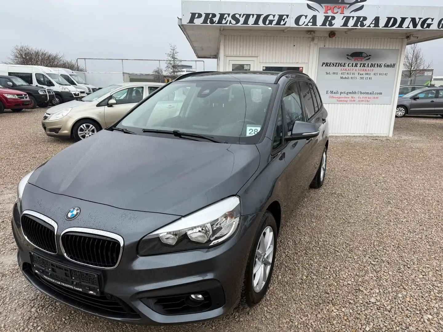 BMW 218 i  Gran Tourer Advantage Grau - 1