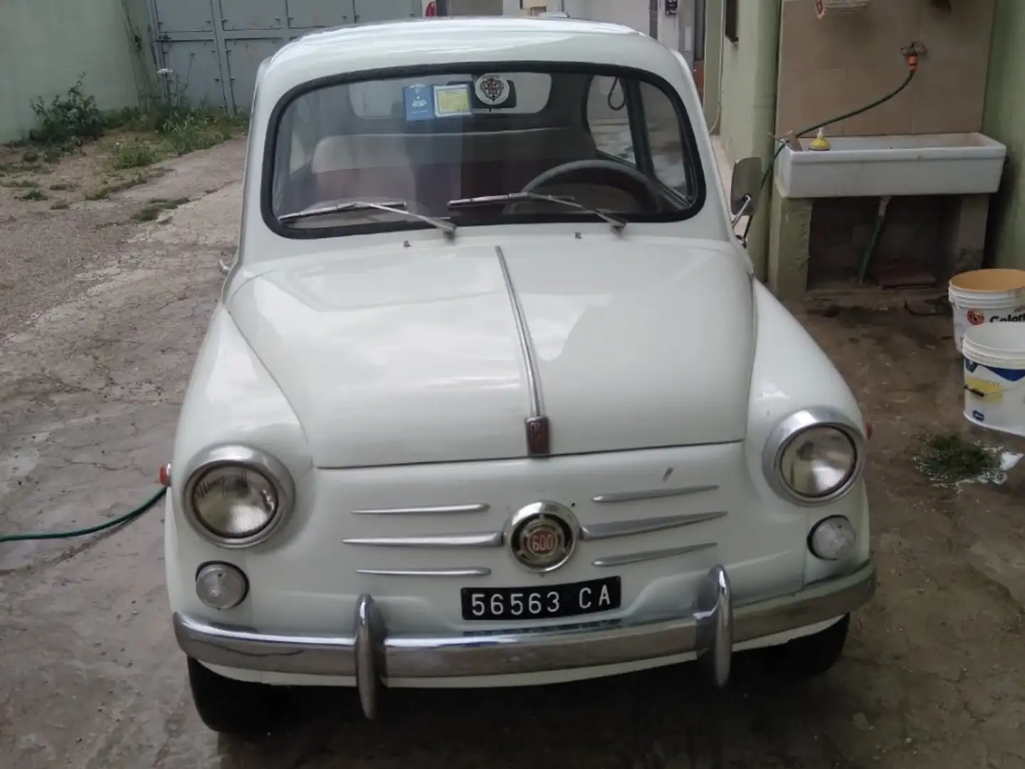 Fiat 600 White - 1
