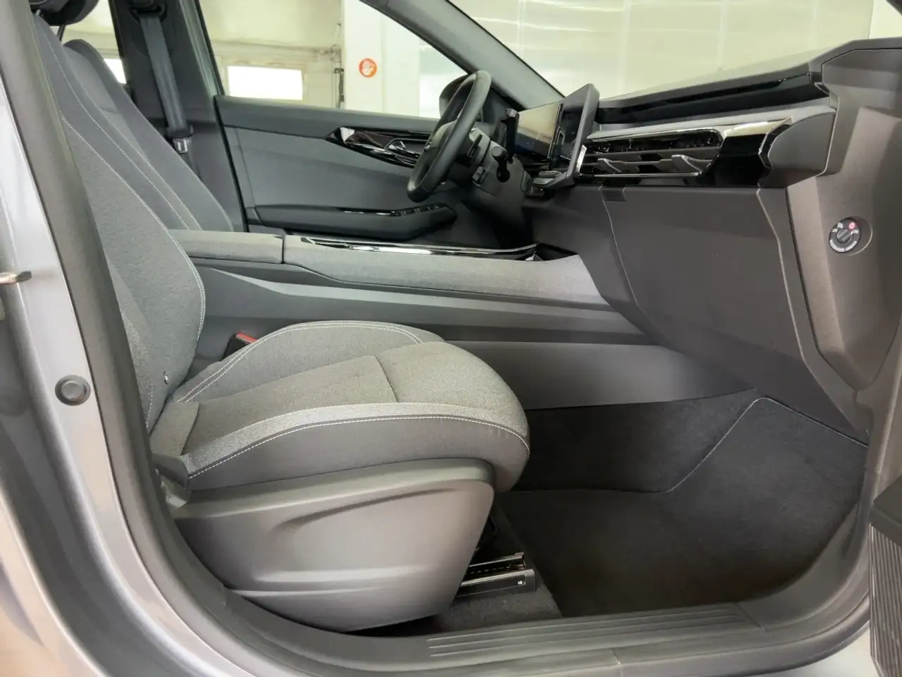 Renault Austral 1.3 TCe 160 Mild-Hybrid Evolution SHZ BT, миниатюра 8