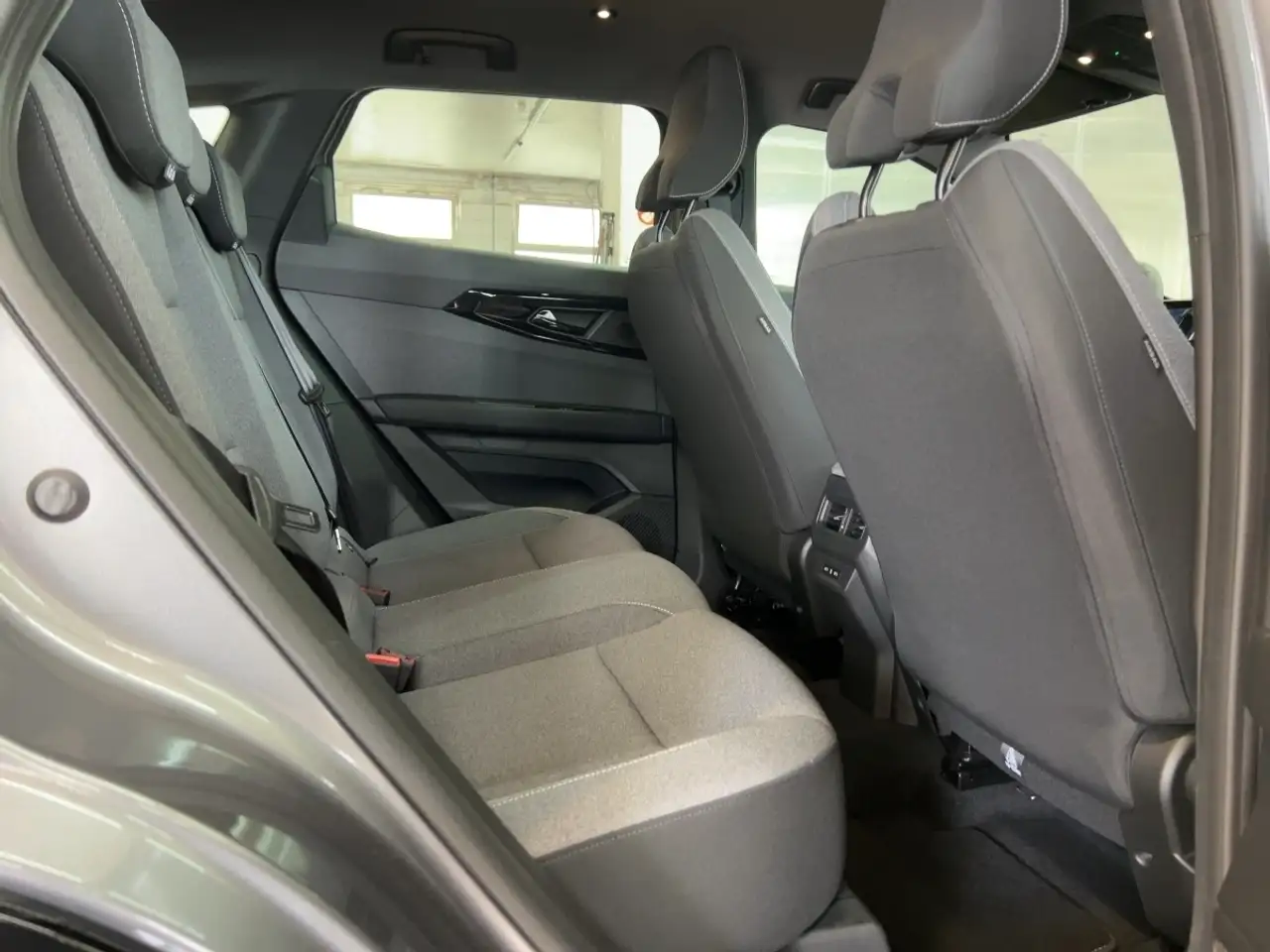 Renault Austral 1.3 TCe 160 Mild-Hybrid Evolution SHZ BT, миниатюра 9