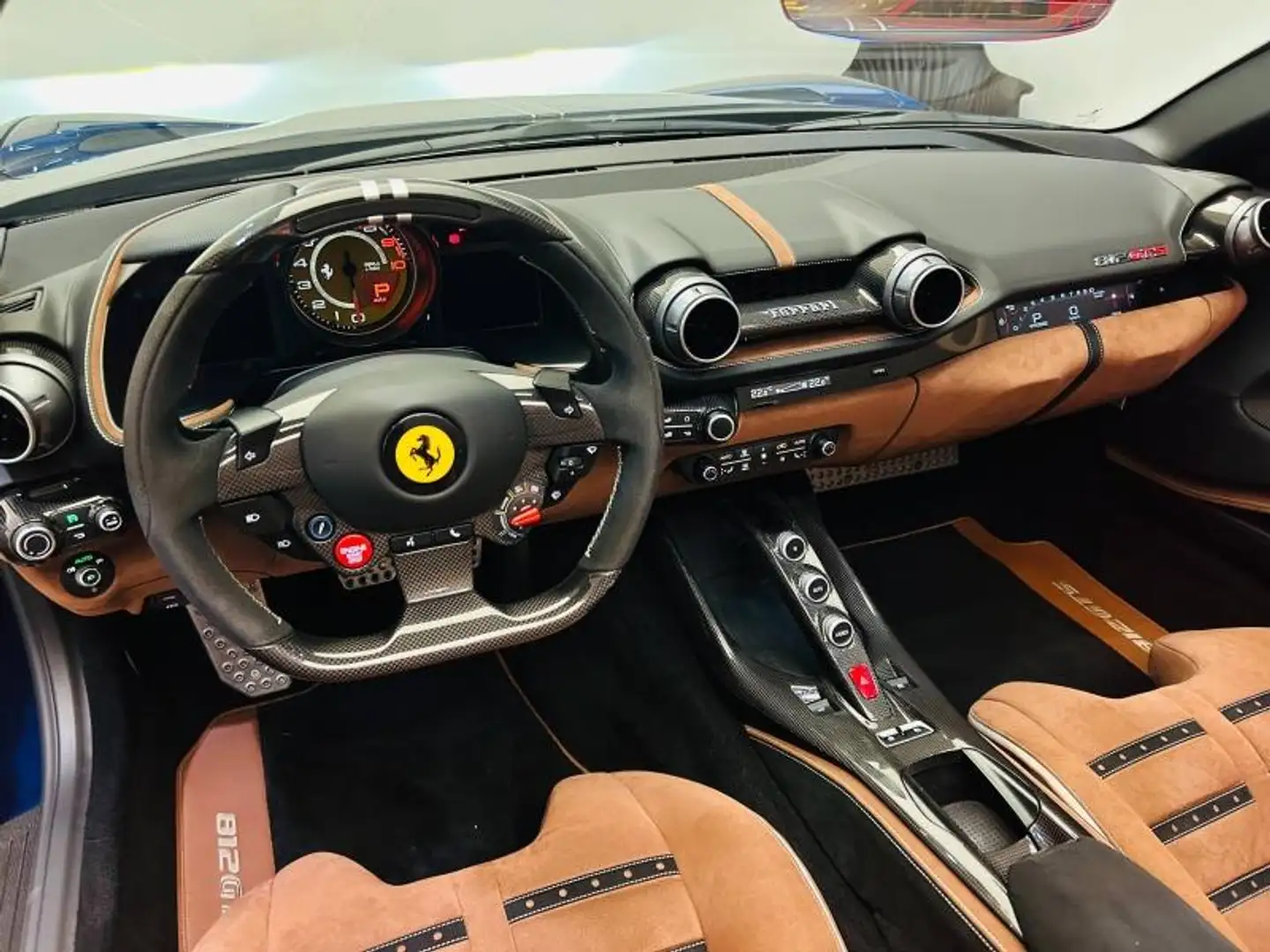 Ferrari 812 800cv Blau - 2