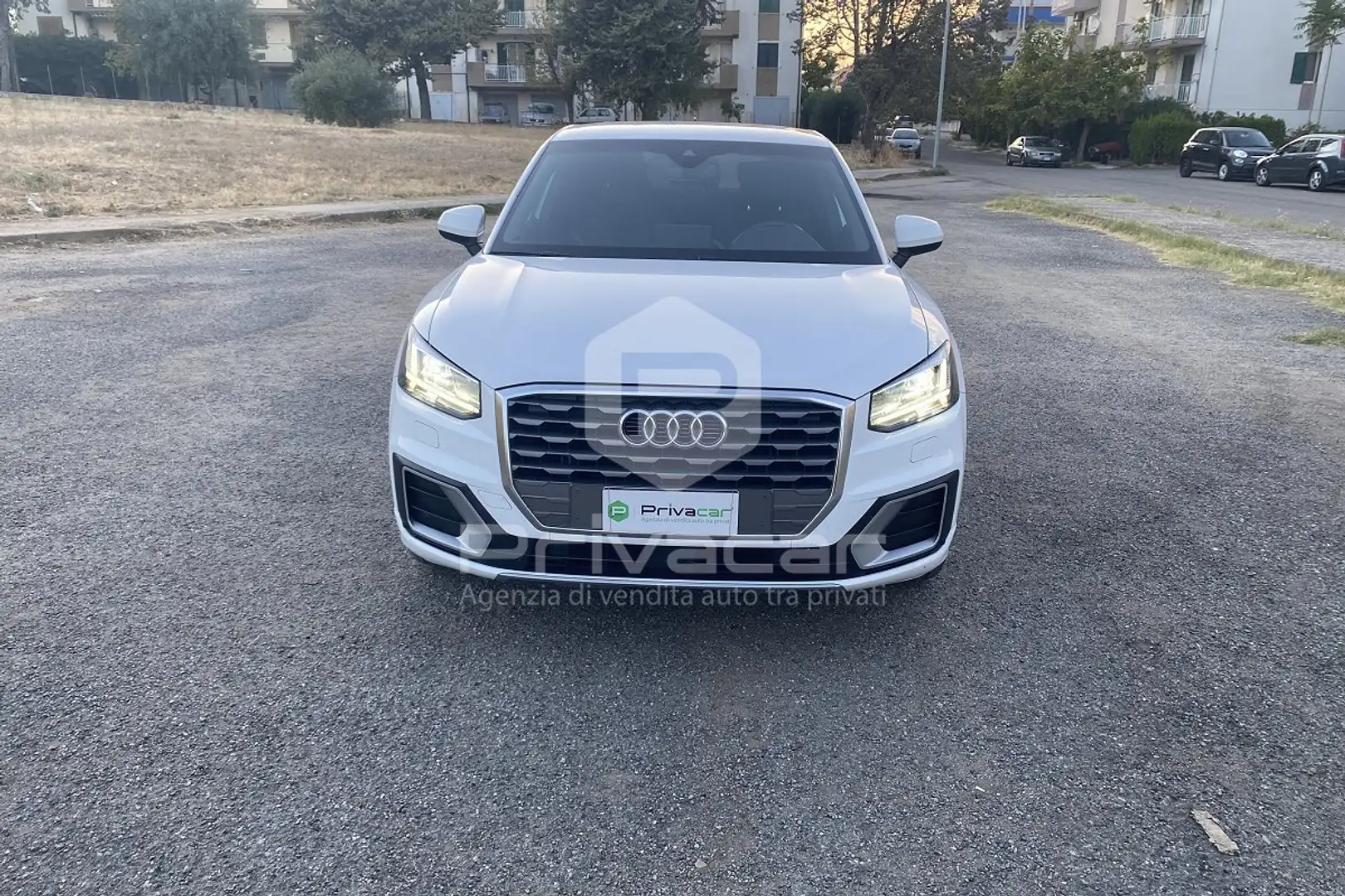 Audi Q2 Q2 35 TFSI S tronic Business Design Bianco - 2