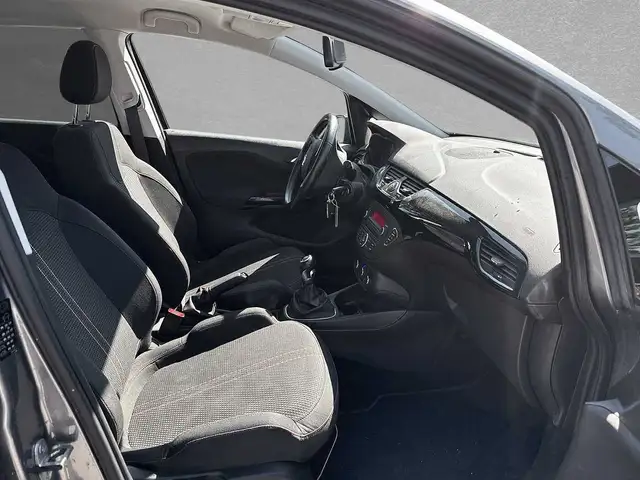 Opel Corsa view 3