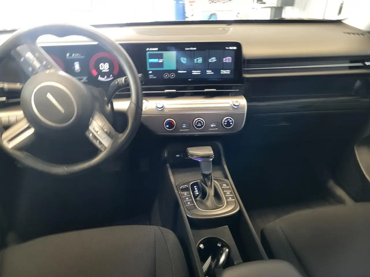 Hyundai KONA снимка Hyundai KONA