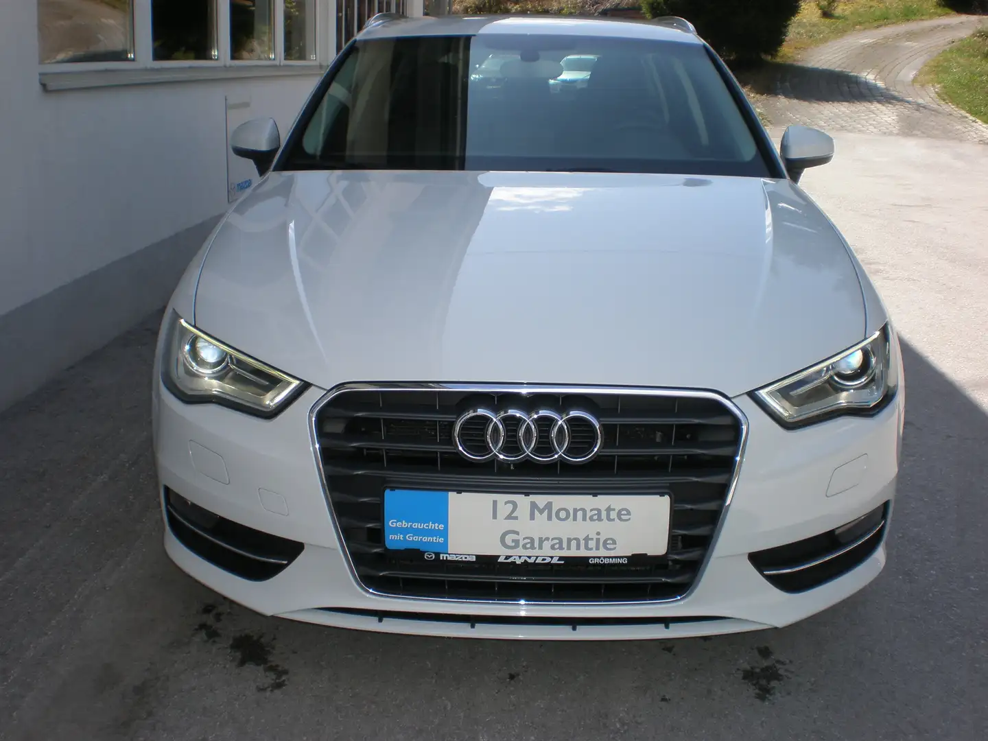 Audi A3 Sportback Style 1,6 TDI DPF Weiß - 2