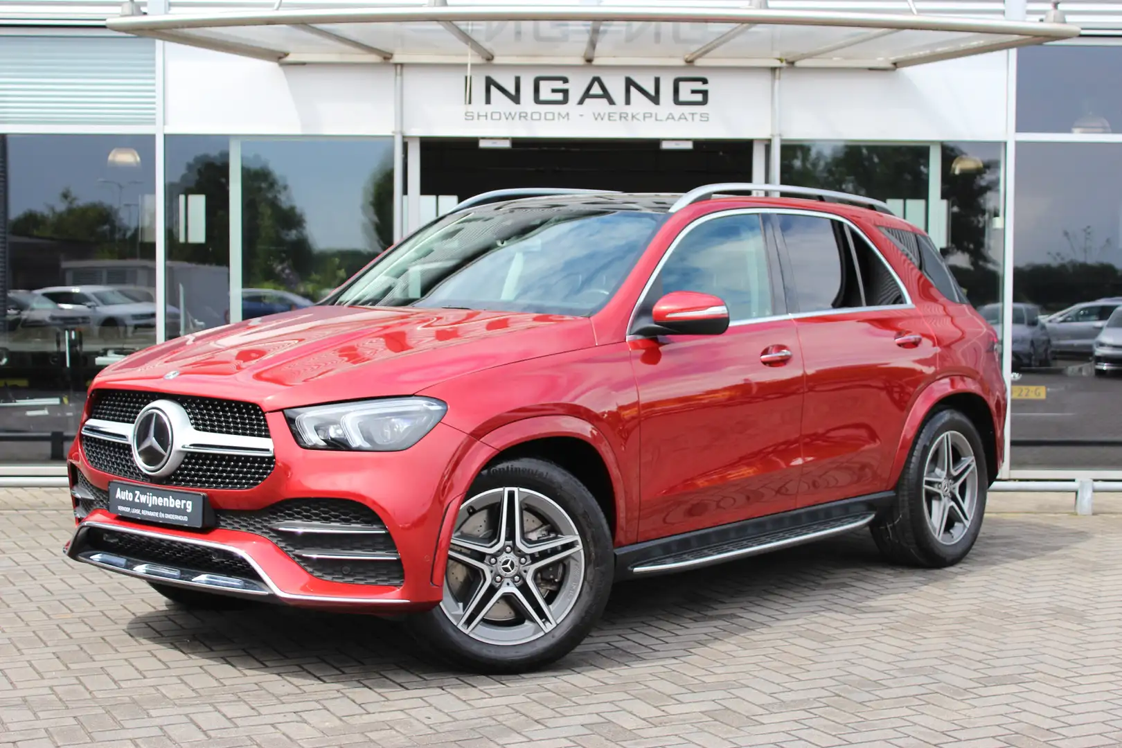 Mercedes-Benz GLE 450 4MATIC Premium Plus | Distronic | Trekhaak | Pano Rood - 1