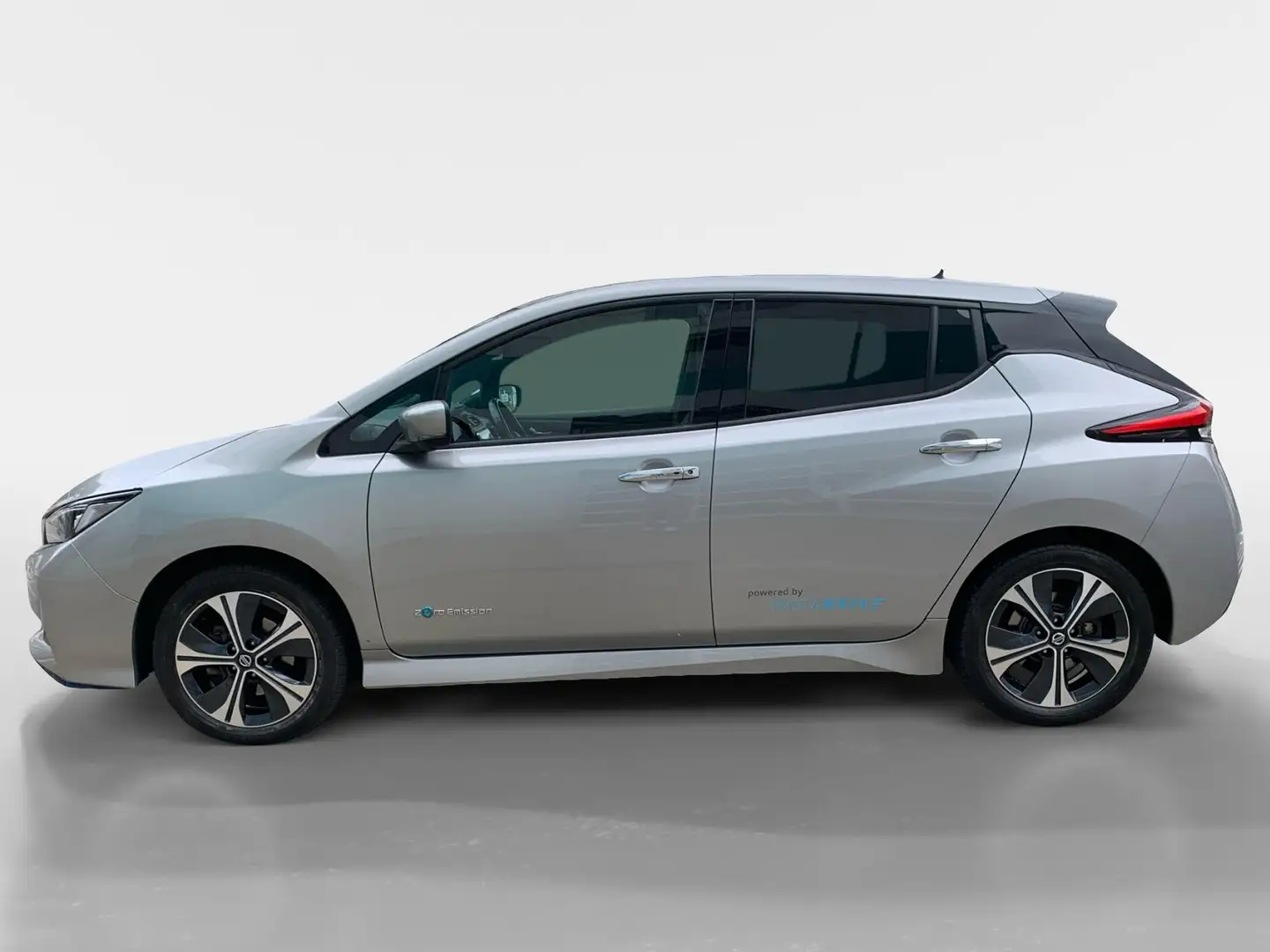 Nissan Leaf e+ Tekna Stříbrná - 2
