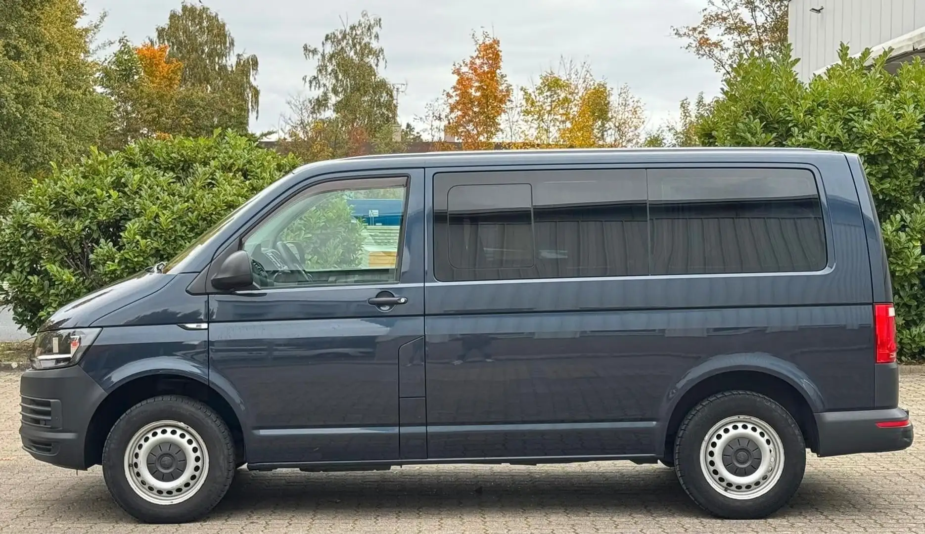 Volkswagen T6 Transporter T6 2.0 TDI 9-SITZ/AHK/RFK/ PDC/NAVI/KLIMA/S-HEFT Grau - 2