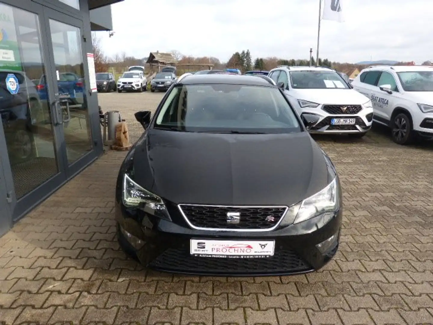SEAT Leon Leon Sportstourer 1.4 TSI ACT FR Start&Stop 150 PS Zwart - 2