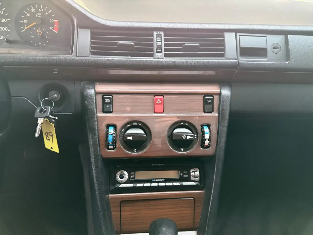 Mercedes-Benz CE 230 *Mercedes-Benz*CE 230*W124*SSD*Automatik*SHZ*, foto 11