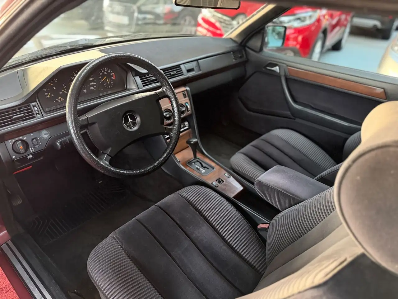 Mercedes-Benz CE 230 *Mercedes-Benz*CE 230*W124*SSD*Automatik*SHZ*, foto 9