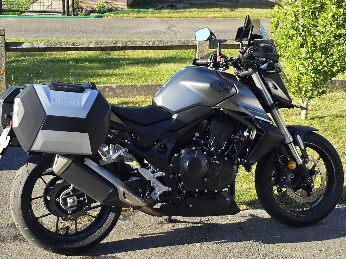 Honda CB 750 HORNET Argent - 1