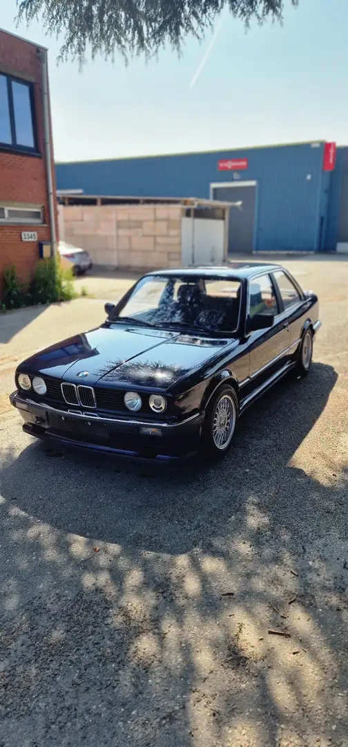 BMW 325 325i - 1