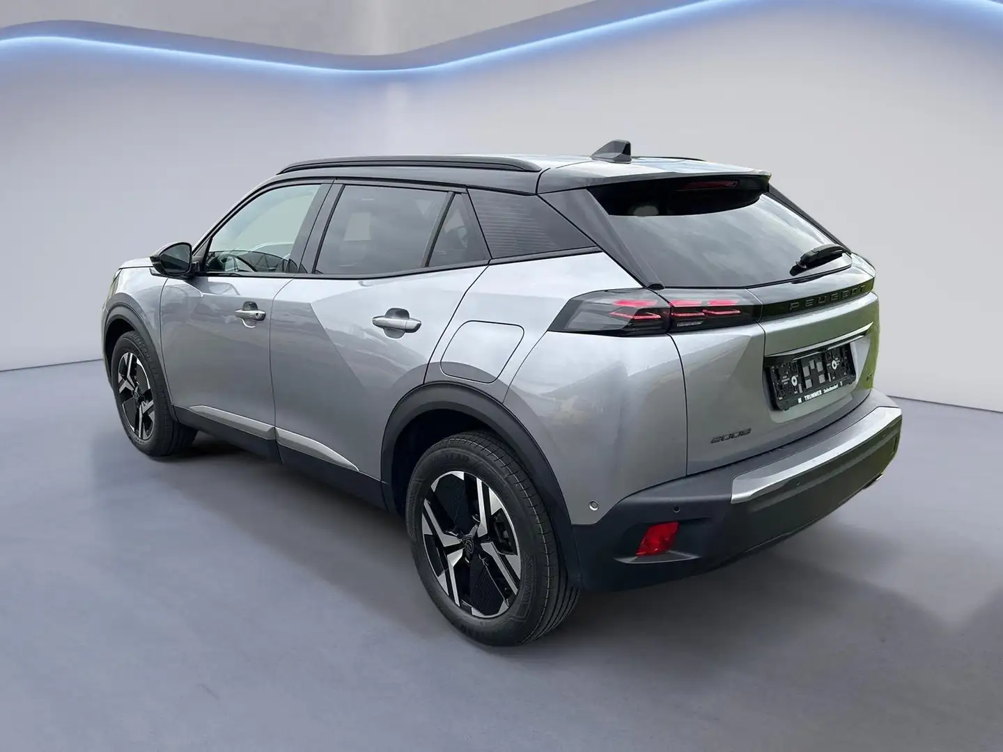 Peugeot 2008 GT HDI 130 EAT8 volle Ausstattung Gris - 2