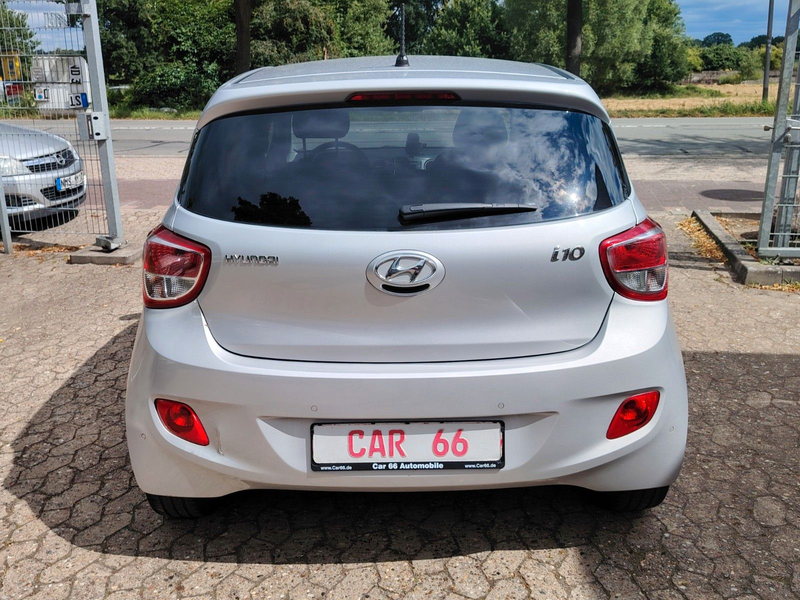 Hyundai i10 Passion / 2. Hand / Klimaautomatik / — photo 7