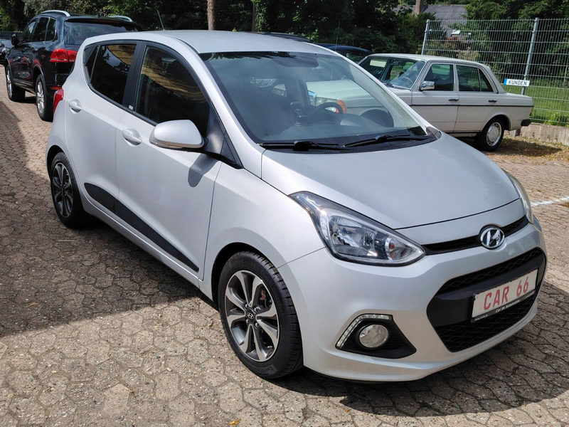 Hyundai i10 Passion / 2. Hand / Klimaautomatik / — photo 3