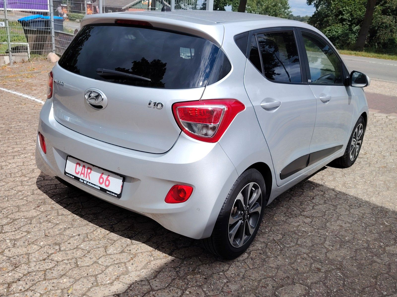 Hyundai i10 Passion / 2. Hand / Klimaautomatik / — photo 6