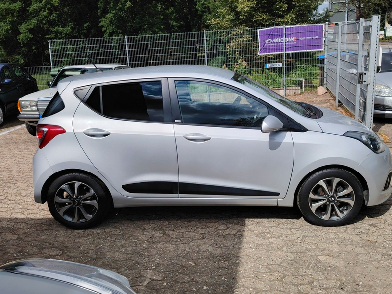 Hyundai i10 Passion / 2. Hand / Klimaautomatik / — photo 5