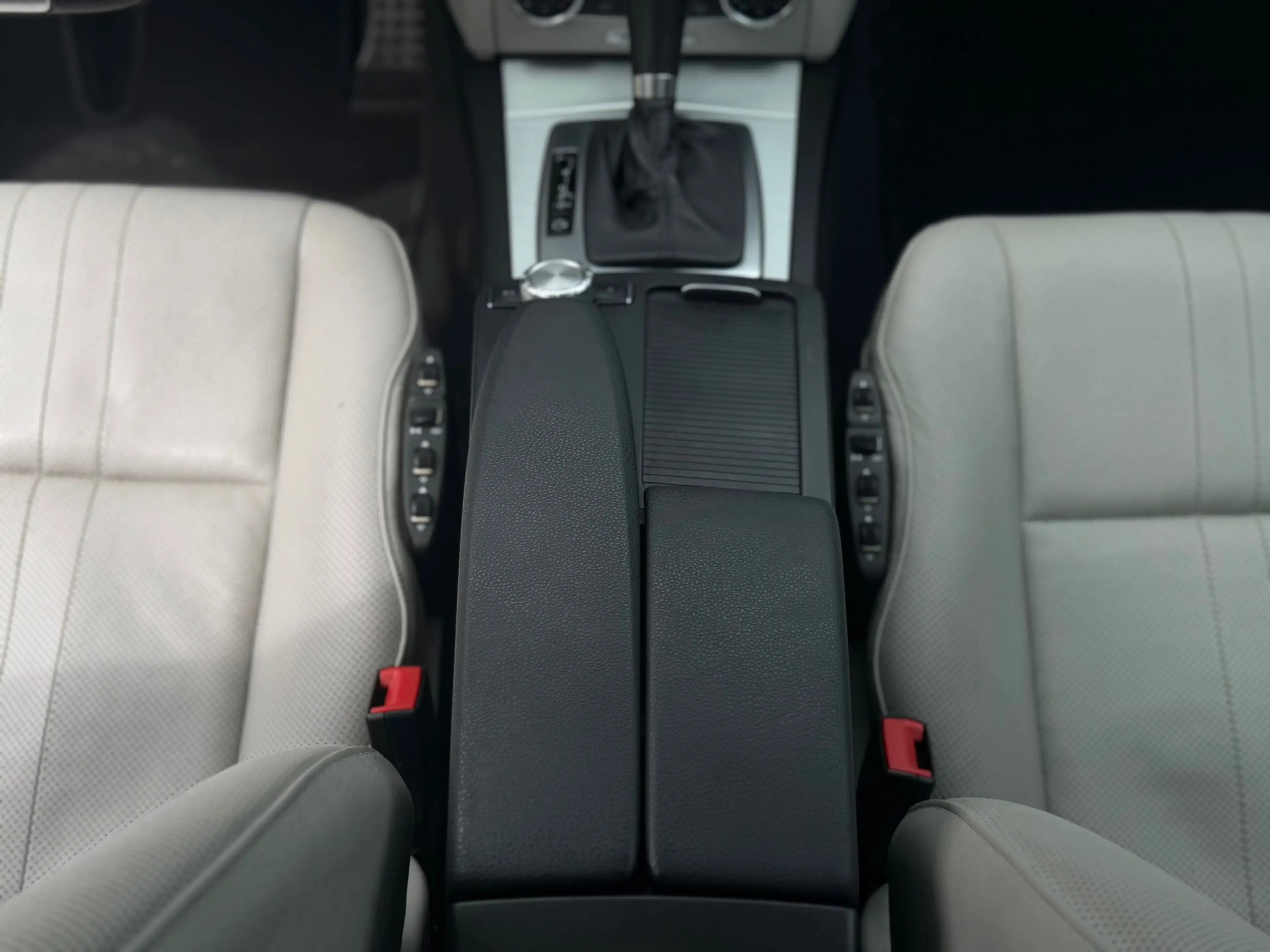 Mercedes-Benz C 350 Prestige Elegance AMG - Full Option - New Motor 12 — photo 20