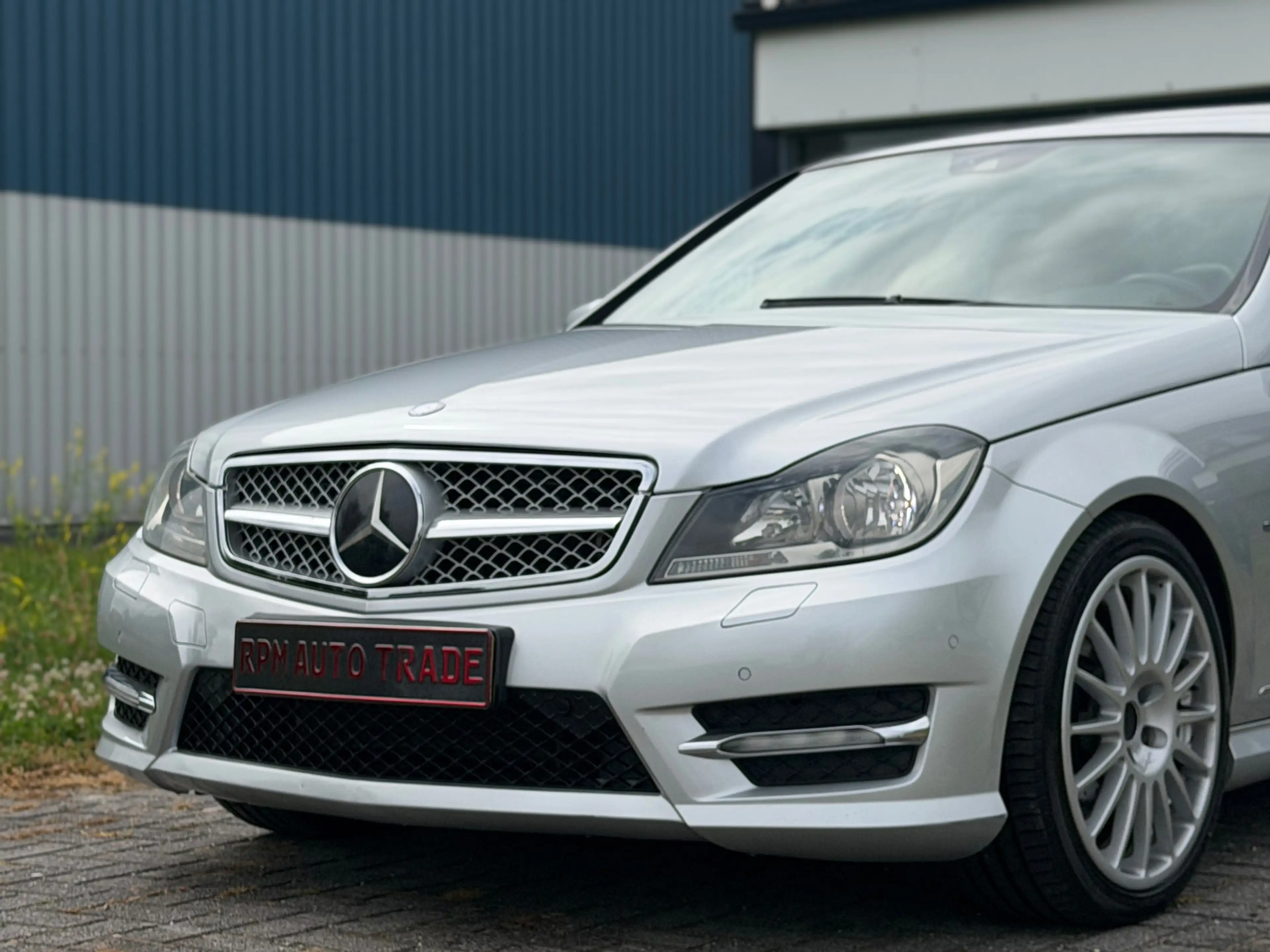 Mercedes-Benz C 350 Prestige Elegance AMG - Full Option - New Motor 12 — photo 4
