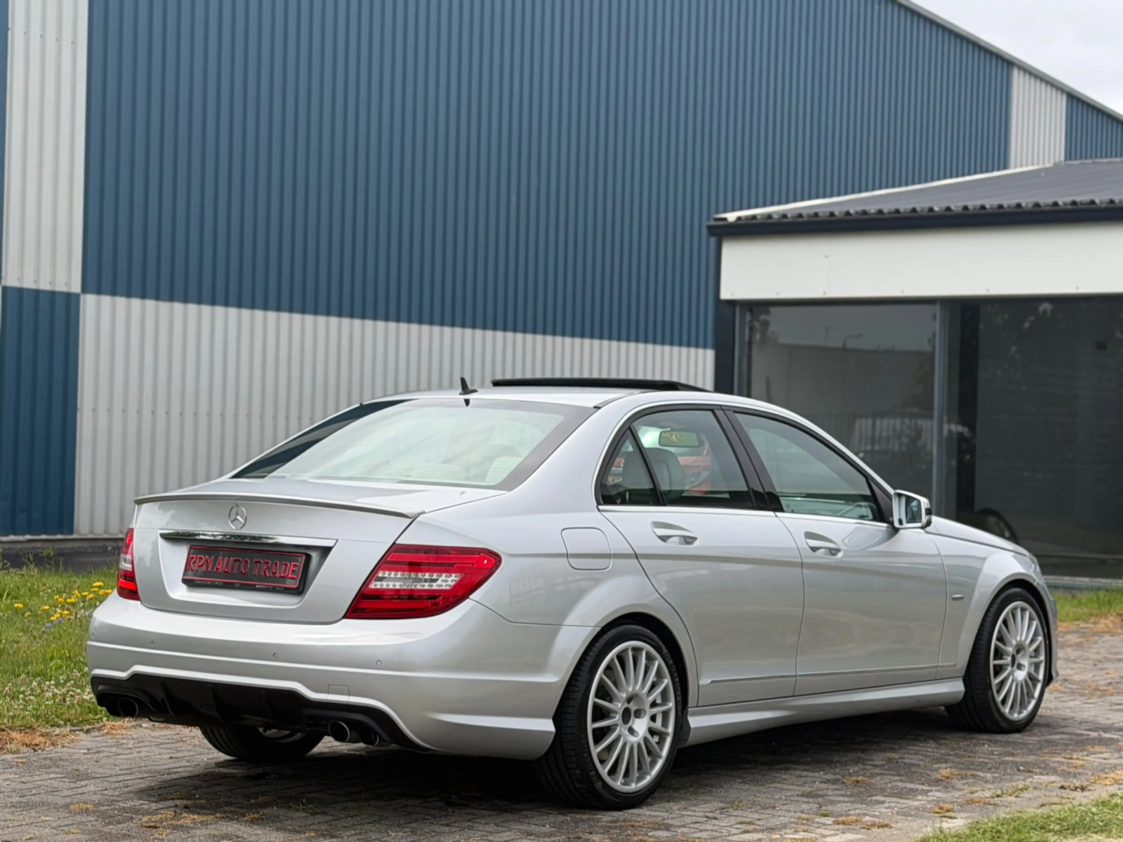 Mercedes-Benz C 350 Prestige Elegance AMG - Full Option - New Motor 12 — photo 5