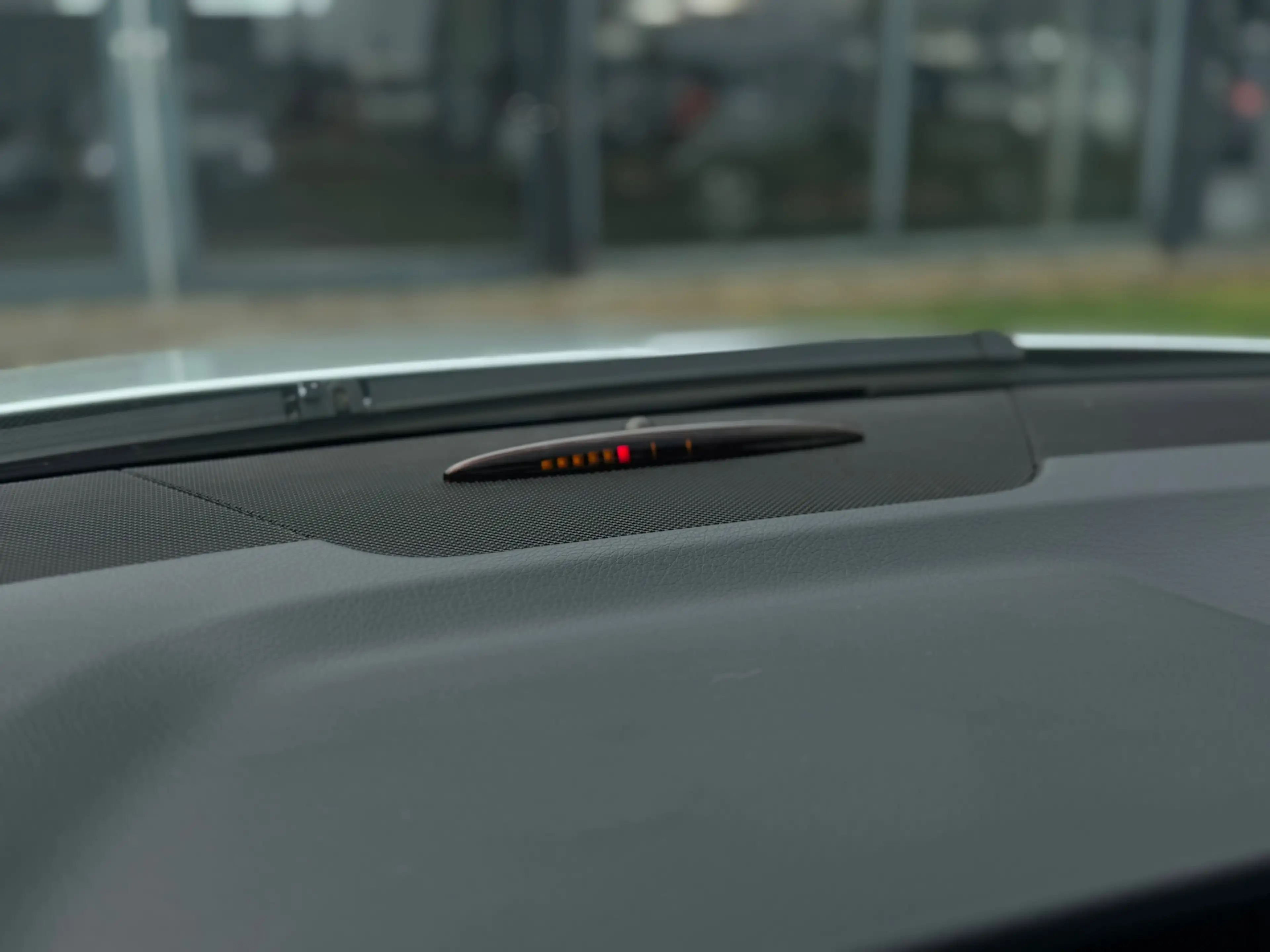 Mercedes-Benz C 350 Prestige Elegance AMG - Full Option - New Motor 12 — photo 37