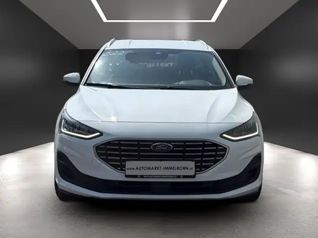 Ford Focus view 9