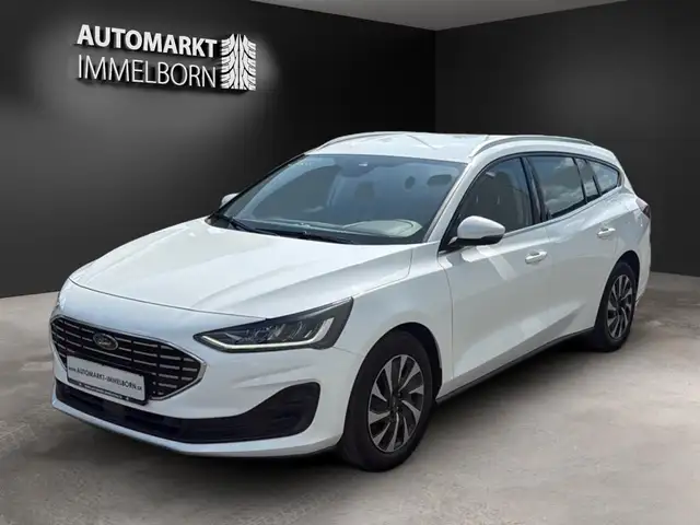 Ford Focus view 4