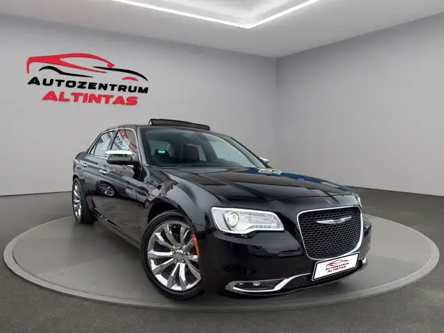 Chrysler 300C *AUTOM.***26.000KM***PANO*NAVI*XEN*RFK*LEDER