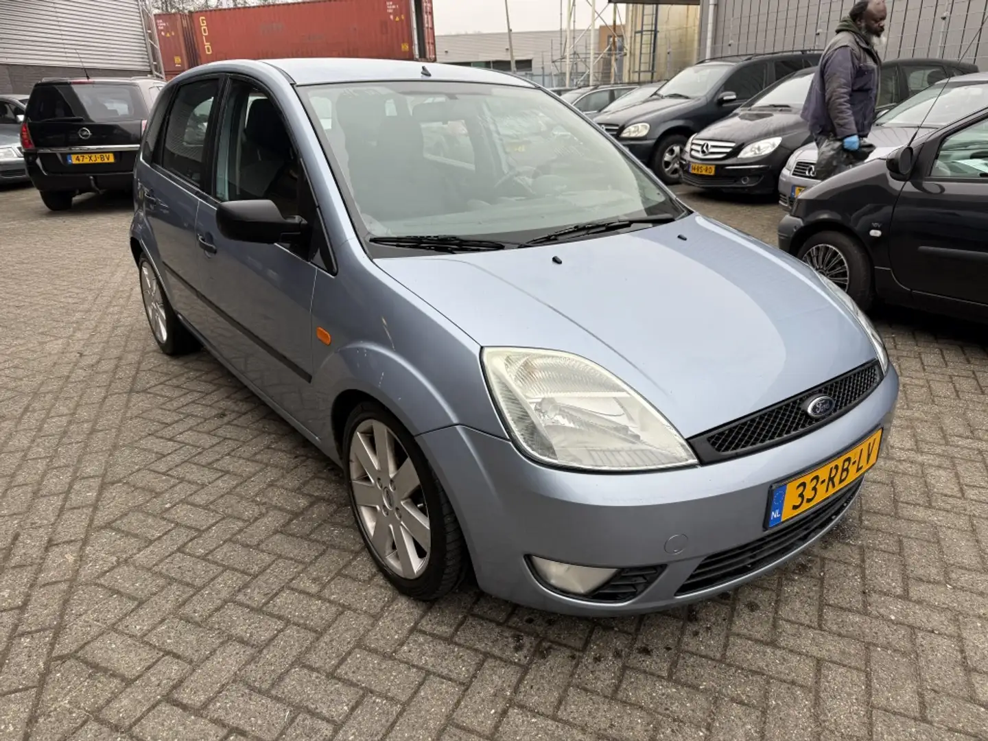 Ford Fiesta 1.4 TDCi Futura Blauw - 1