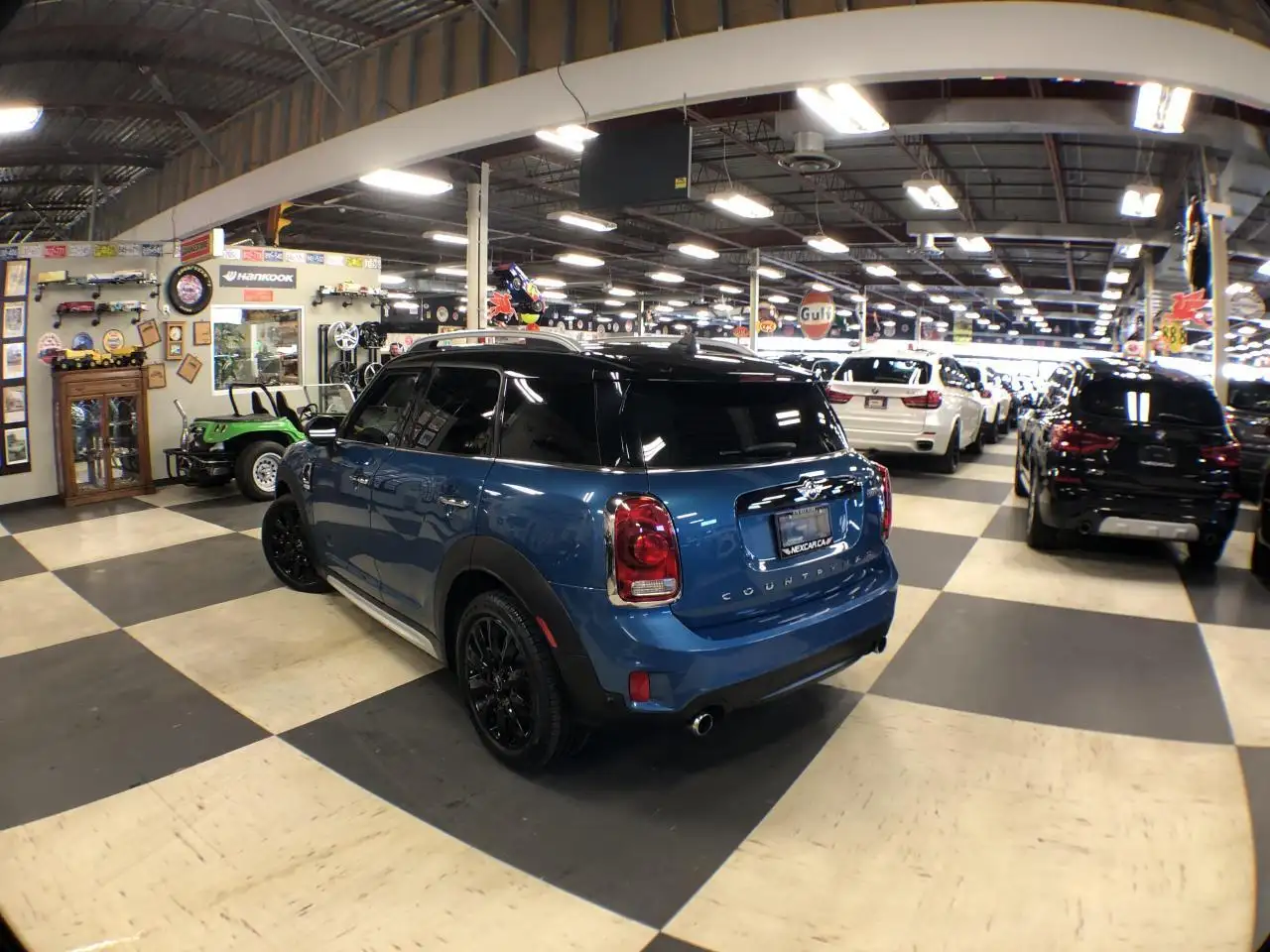 MINI Cooper Countryman снимка MINI Cooper Countryman